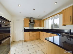 Photo 18- click for photo gallery